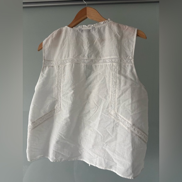 Zara White Sleeveless Lace Top never worn - Picture 2 of 4
